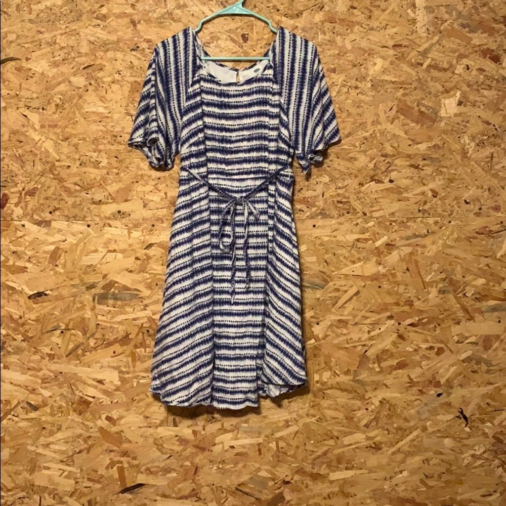 Cute maternity dress